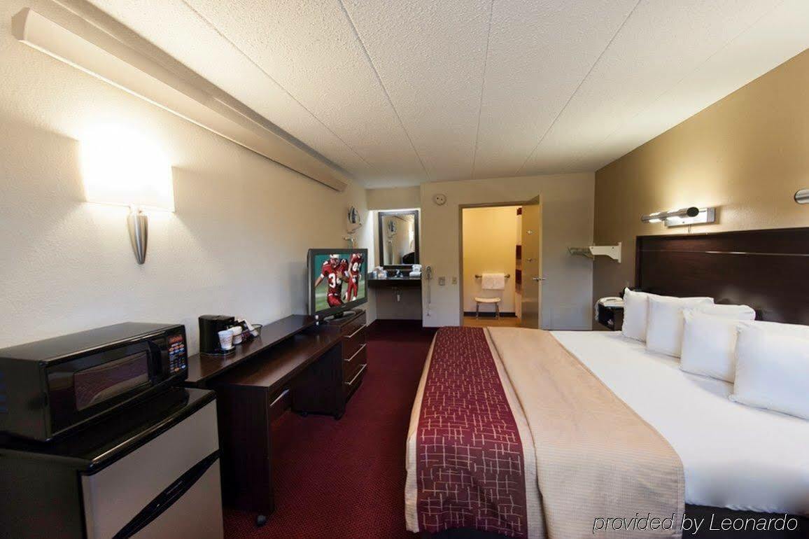 Red Roof Inn Lafayette - Purdue University Eksteriør billede